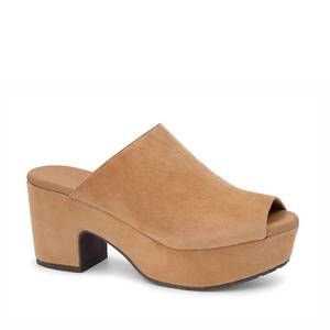 NEW CHOCOLAT BLU women garnnet platform sandal in tan suede